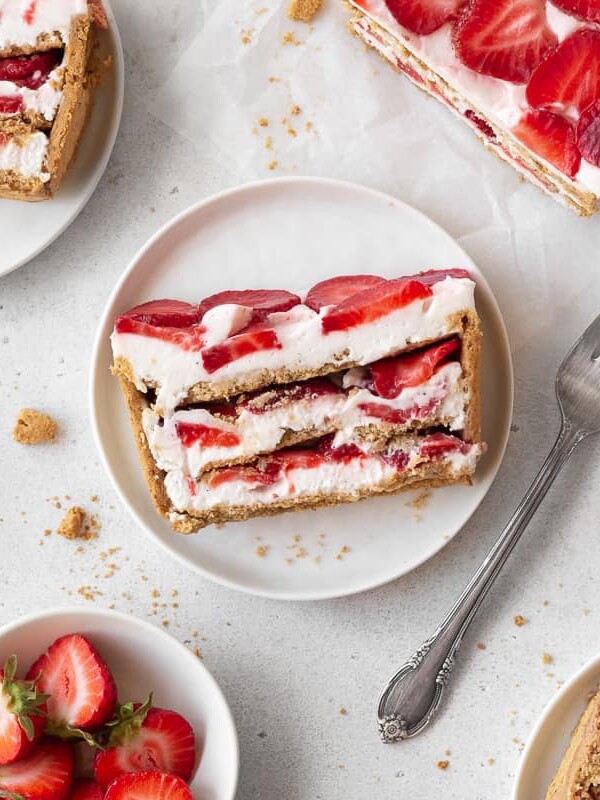 strawberry cream cheese icebox cake