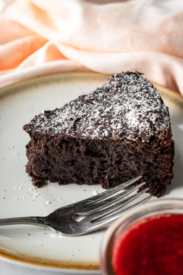 vegan chocolate cake