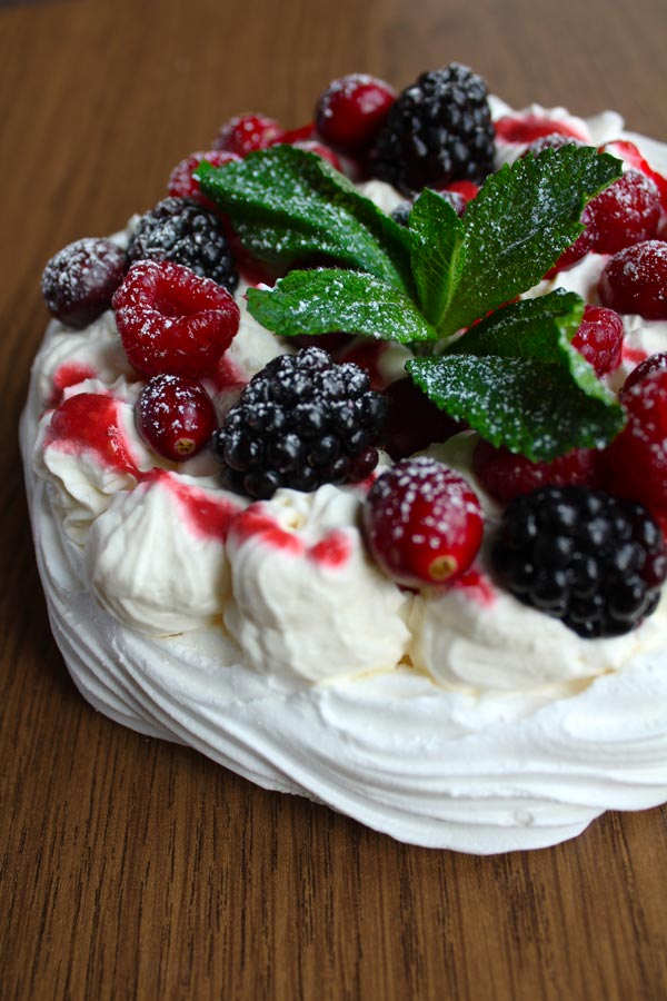 vegan pavlova